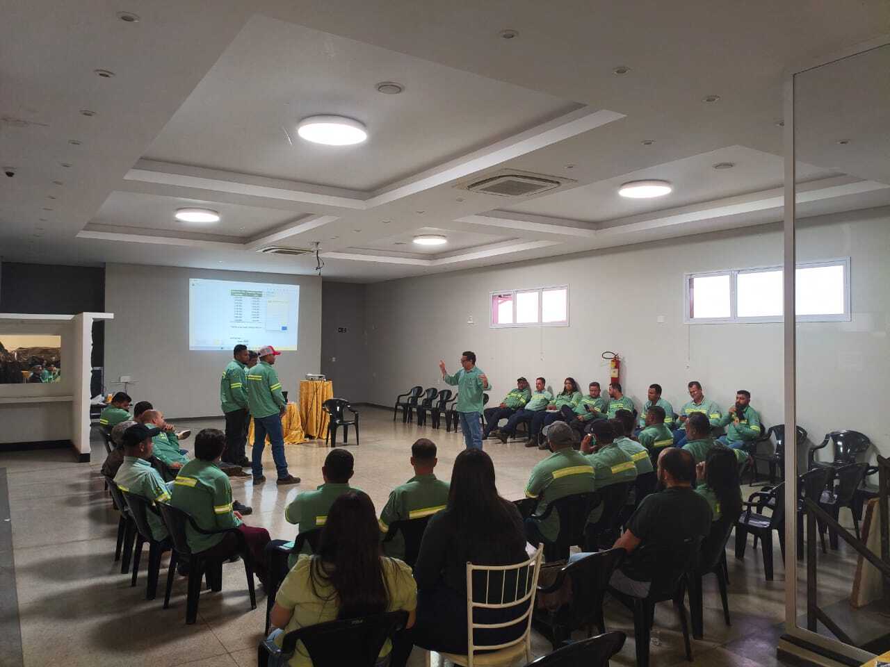 Treinamento de Líderes é realizado na filial de Santa Juliana/MG 2